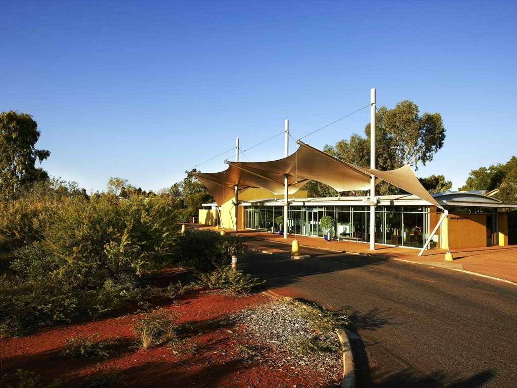 Desert Gardens Hotel Айерс-Рок Экстерьер фото